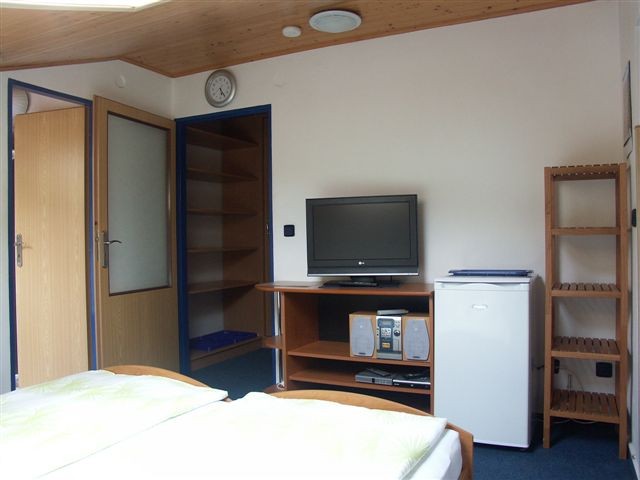 Apartmn 1