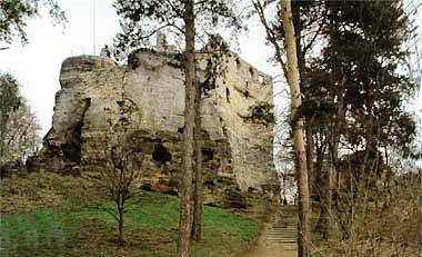 Zcenina hradu Valeov